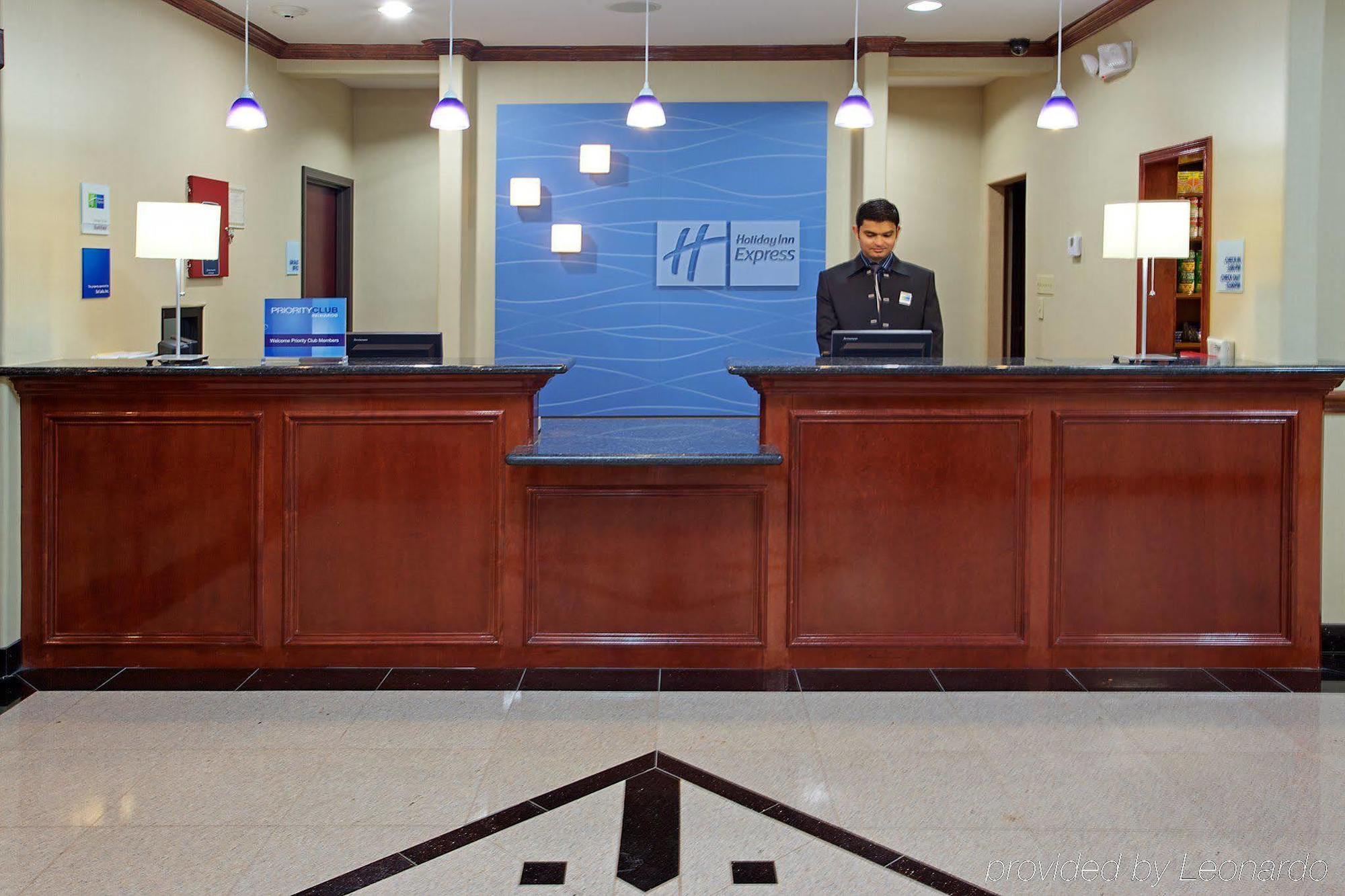 Holiday Inn Express Hotel & Suites Waller By Ihg Екстер'єр фото