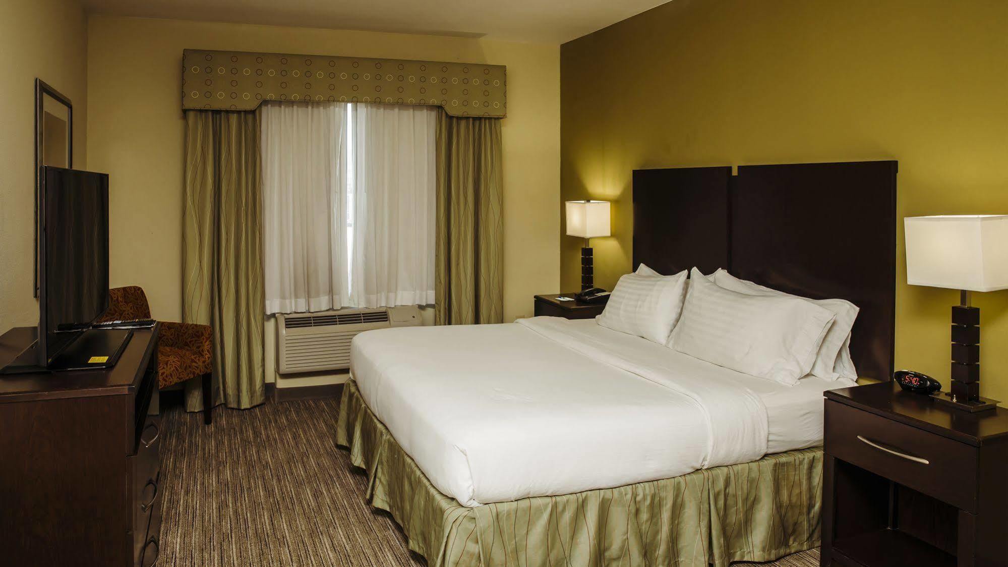 Holiday Inn Express Hotel & Suites Waller By Ihg Екстер'єр фото